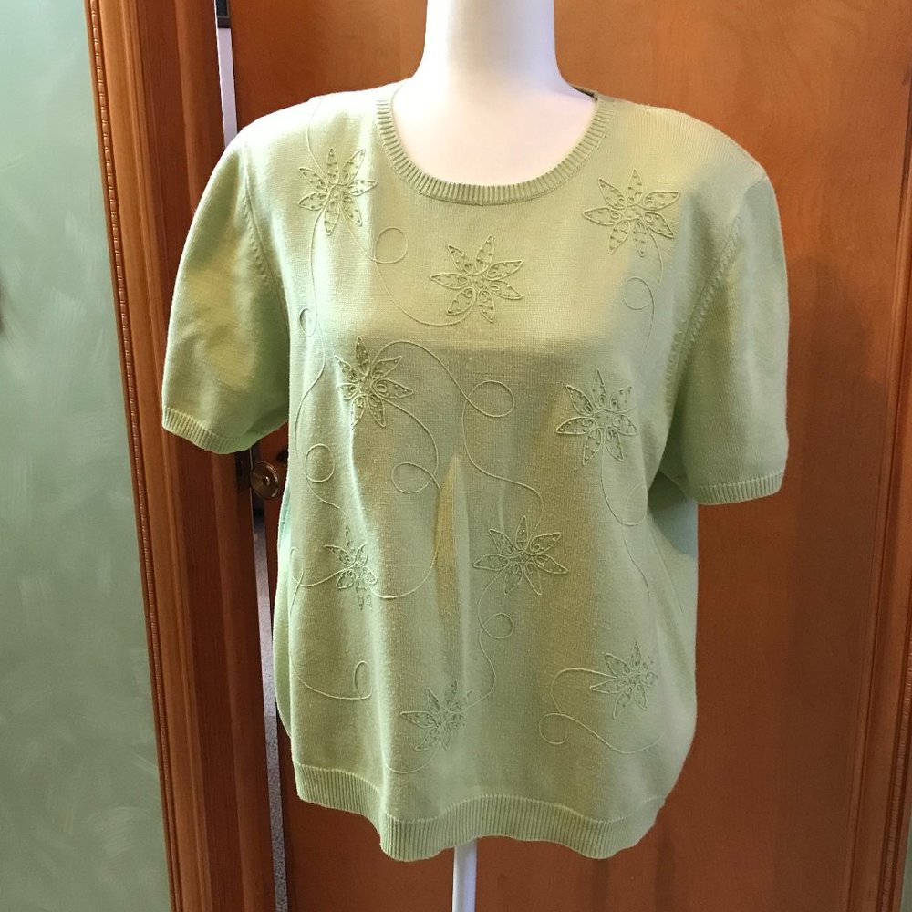 Alfred Dunner Woman's Beaded Short Sleeve Sweater